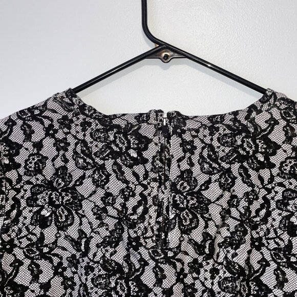 Black & White Lace Overlay Long Sleeve Top By Talbots Size S - Picture 7 of 7